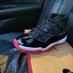 2019 BRED 11s NEVER WORN 9 1/2 400$ OBO